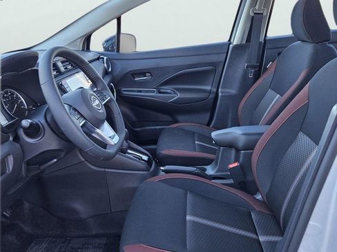 New 2025 Nissan Versa SR w/ Trunk Package image 10