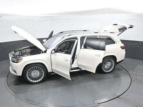 Used 2023 Mercedes-Benz Maybach GLS 600 4MATIC image 55