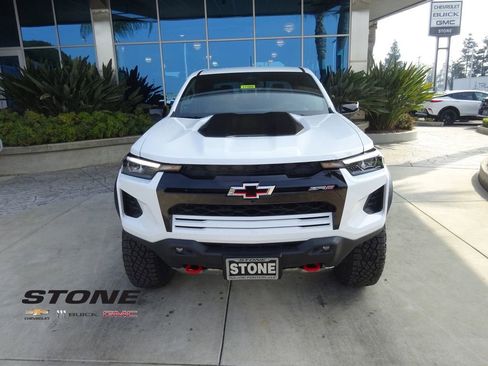 New 2026 Chevrolet Colorado ZR2 image 2