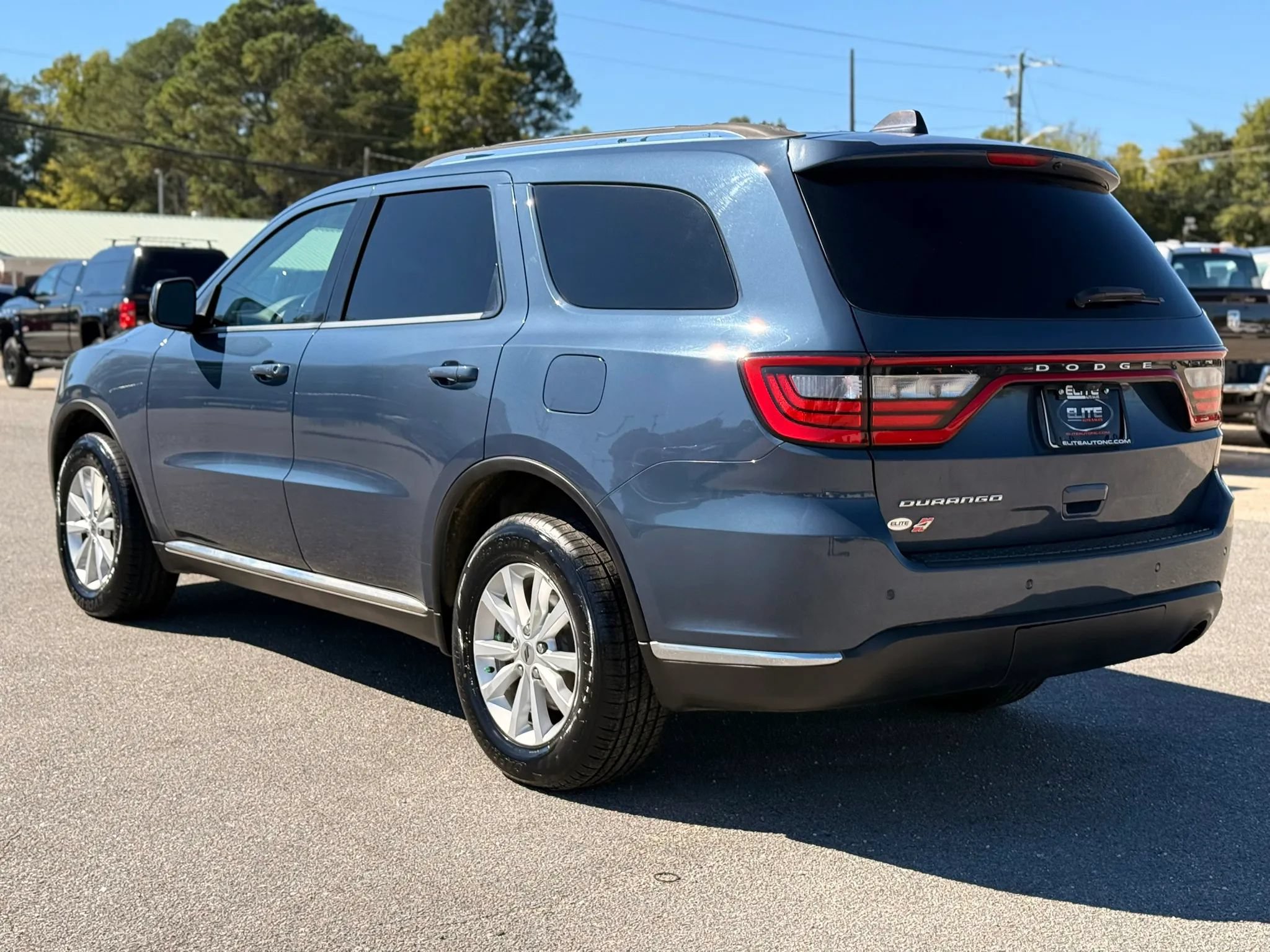 Used 2019 Dodge Durango SXT AWD/4WD image 7
