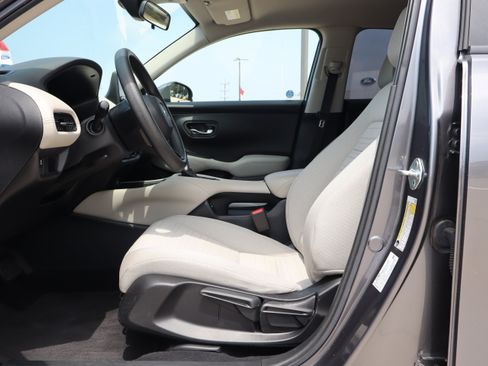Used 2024 Honda HR-V LX image 9