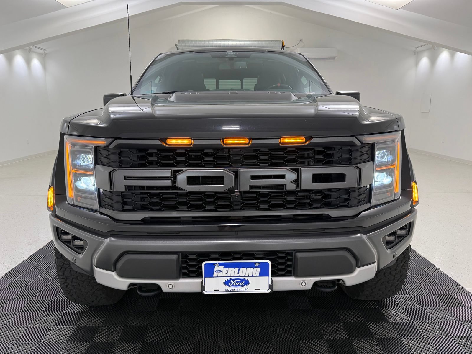 Used 2022 Ford F150 Raptor w/ Raptor 37 Performance Package AWD/4WD image 2