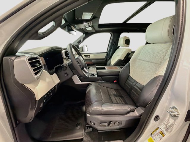 Used 2025 Toyota Tundra Capstone AWD/4WD image 17