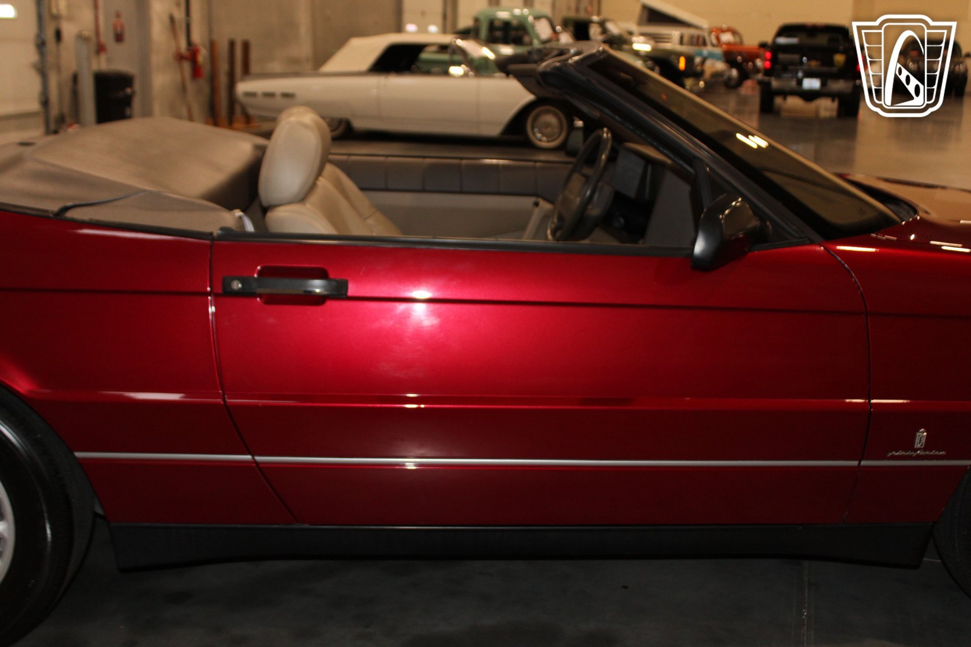 Used 1993 Cadillac Allante FWD image 31