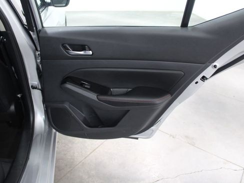 Used 2024 Nissan Altima 2.5 SR image 31