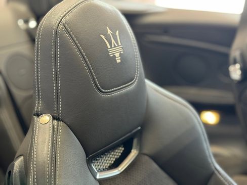 Used 2016 Maserati GranTurismo MC image 27