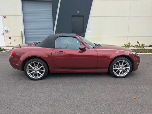 Used 2012 MAZDA MX-5 Miata Touring w/ Suspension Pkg image 4