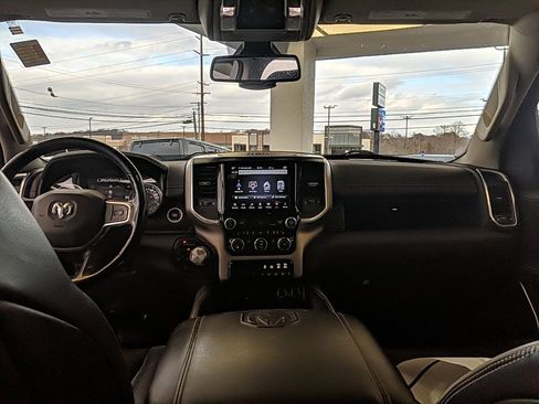 Used 2019 RAM 1500 Laramie image 13