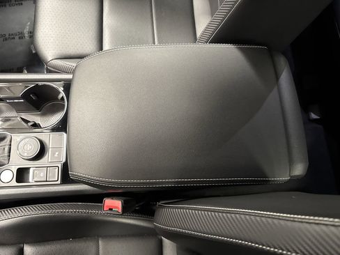 Used 2023 Volkswagen Atlas Cross Sport SEL image 21