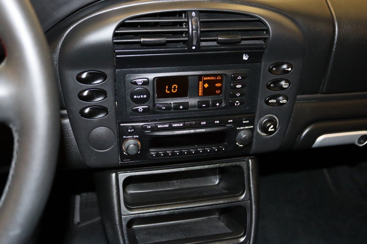 Used 2004 Porsche Boxster RWD image 40