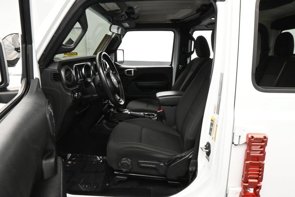 Used 2021 Jeep Gladiator Sport AWD/4WD image 11