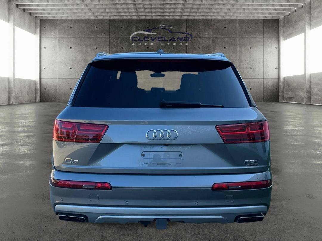 Used 2017 Audi Q7 3.0T Prestige AWD/4WD image 4