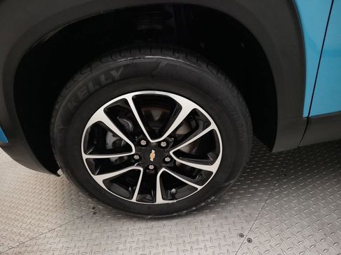 Used 2025 Chevrolet TrailBlazer LT AWD/4WD image 26