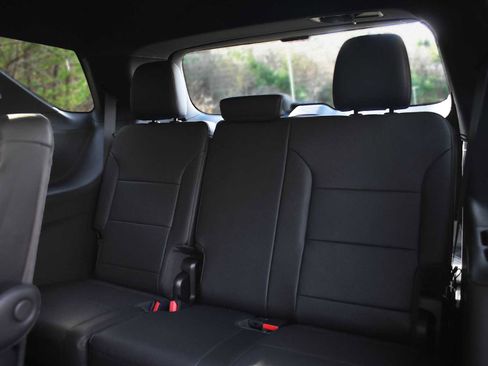 New 2026 Chevrolet Traverse Z71 image 13