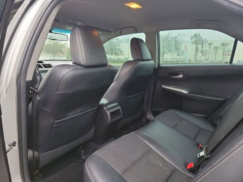 Used 2014 Toyota Camry SE image 11