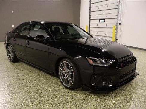 Used 2022 Audi S4 Prestige image 1