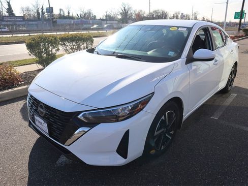 Certified 2025 Nissan Sentra SV image 9