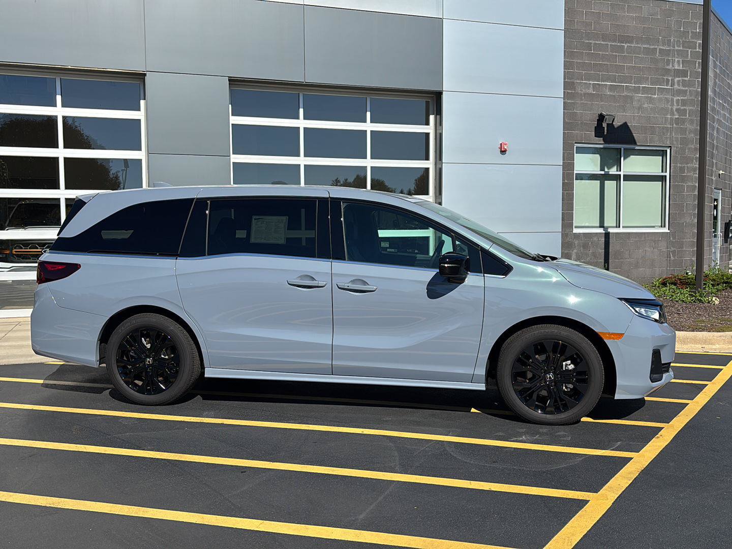 Used 2026 Honda Odyssey Sport-L image 5