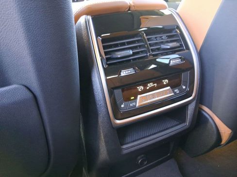 New 2026 BMW X6 xDrive40i w/ Executive Package image 28