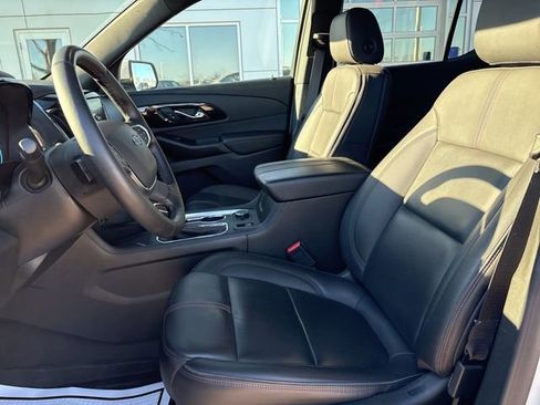 Certified 2023 Chevrolet Traverse RS image 12