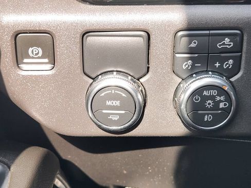 Used 2025 GMC Sierra 1500 SLT RWD image 20