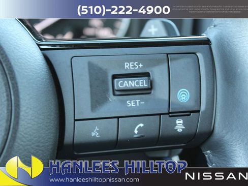 Used 2023 Nissan Rogue SL image 35
