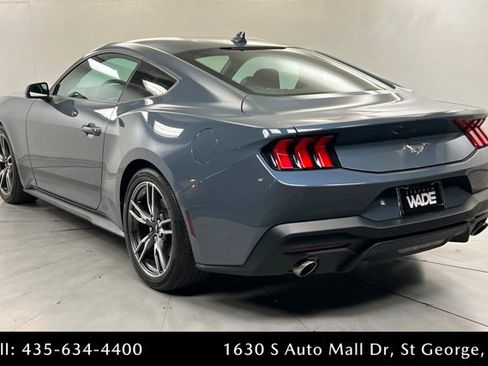 Used 2024 Ford Mustang Coupe RWD image 3