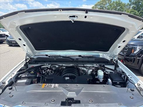 Certified 2018 Chevrolet Silverado 1500 LTZ w/ Sport Package AWD/4WD image 23