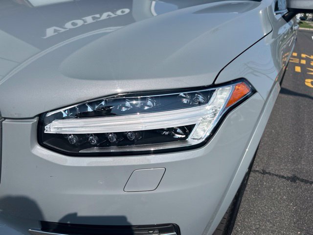 Certified 2024 Volvo XC90 B5 Core w/ Protection Package Premier AWD/4WD image 8