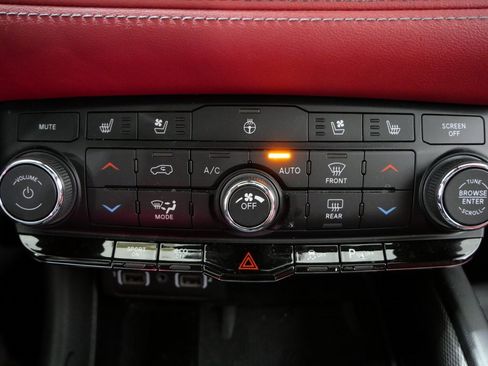 Used 2022 Dodge Durango R/T w/ Blacktop Package image 20