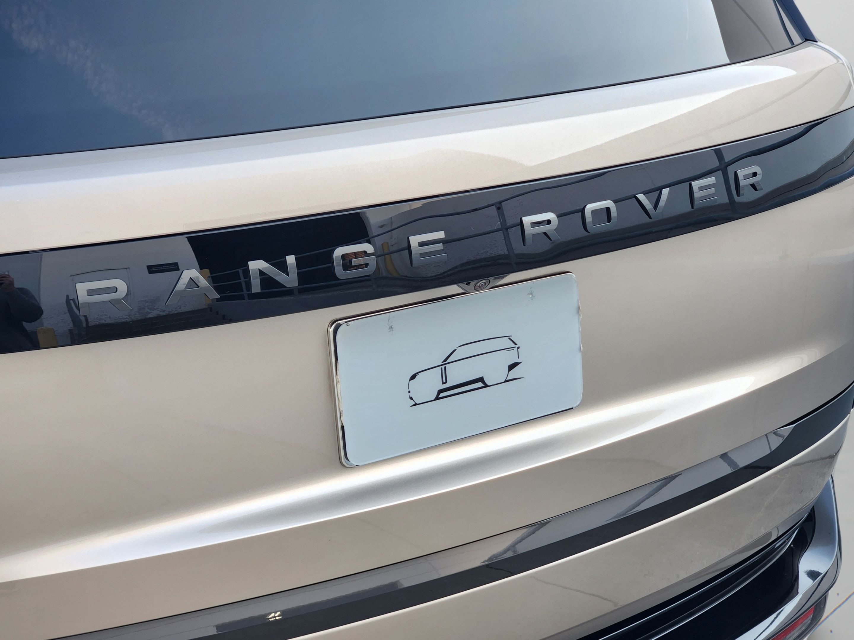 Certified 2026 Land Rover Range Rover SE AWD/4WD image 35