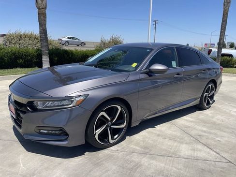 Used 2019 Honda Accord Sport image 4