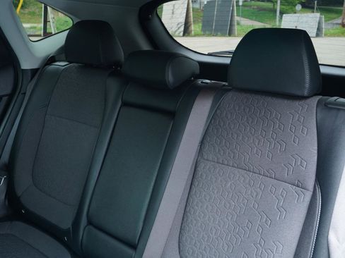 Used 2024 Kia Seltos S AWD/4WD image 43