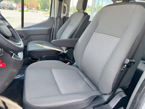 Used 2024 Ford Transit 350 XLT RWD image 12