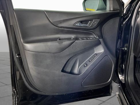 Used 2021 Chevrolet Equinox LT FWD image 20
