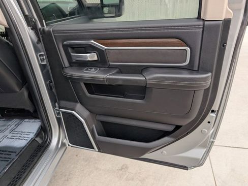 Used 2024 RAM 2500 Laramie image 30
