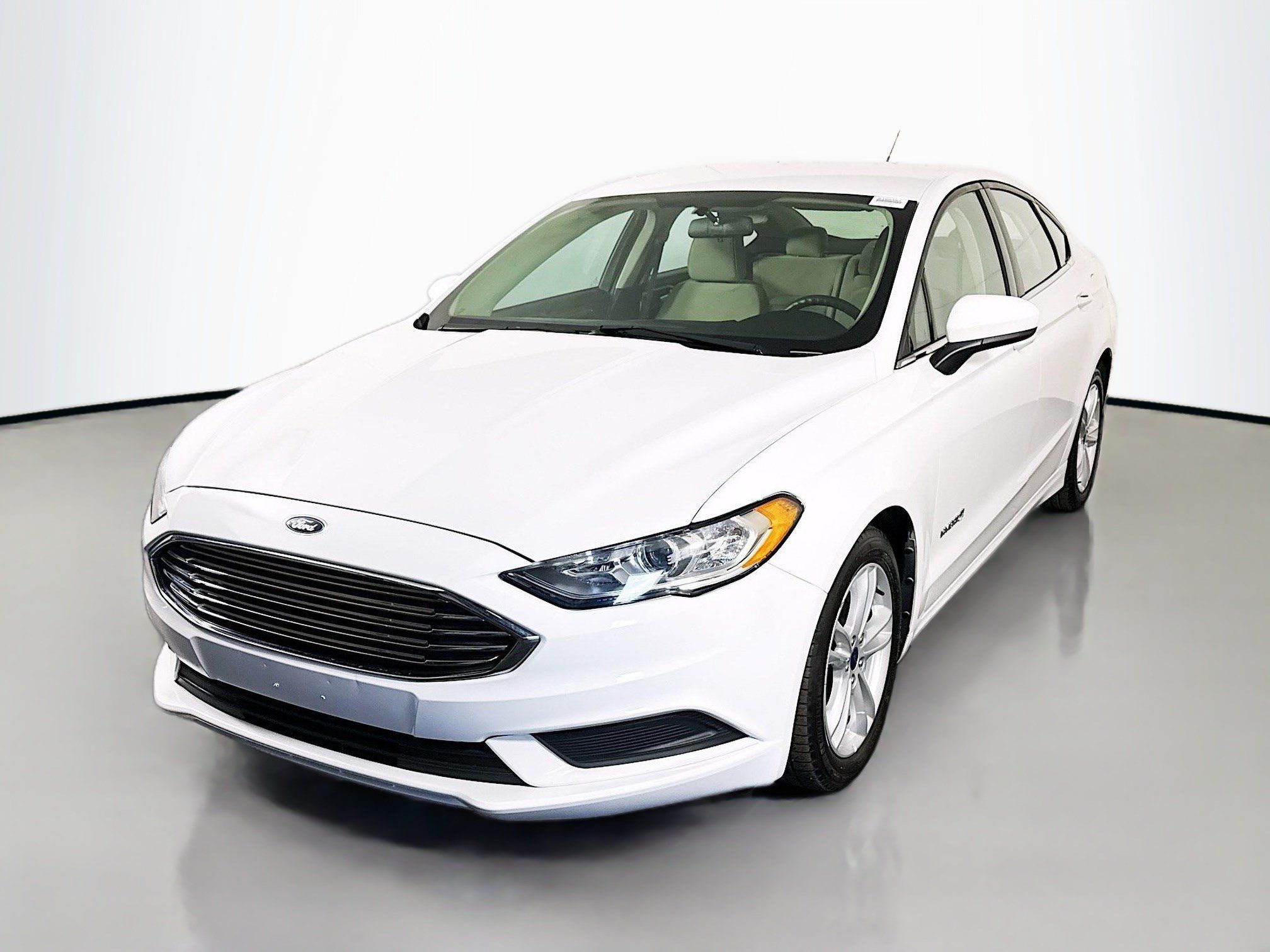Used 2018 Ford Fusion S FWD image 4
