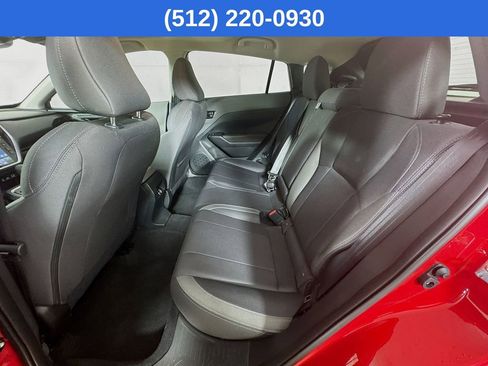 Used 2025 Subaru Crosstrek 2.0i Premium image 30