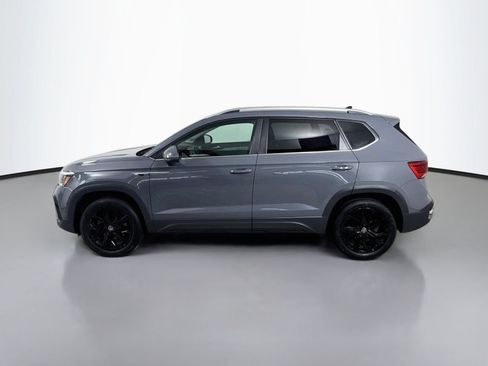 Certified 2023 Volkswagen Taos SE FWD image 2