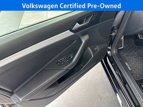 Certified 2025 Volkswagen Jetta Sport image 15
