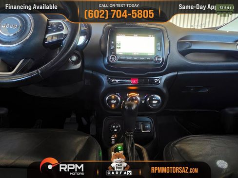 Used 2017 Jeep Renegade Trailhawk AWD/4WD image 17