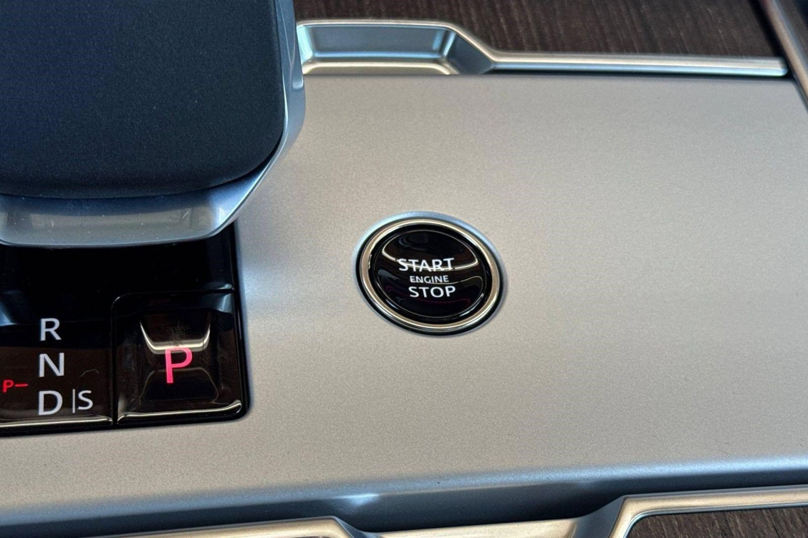 New 2026 Land Rover Range Rover SE AWD/4WD image 15