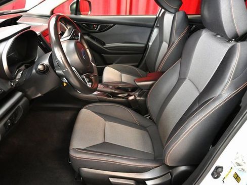 Used 2021 Subaru Crosstrek 2.0i Premium image 2