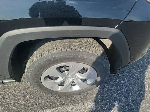 Used 2024 Toyota RAV4 LE image 13