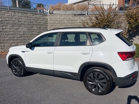 Used 2022 Volkswagen Taos S image 25