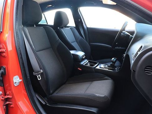 Used 2020 Dodge Charger SXT w/ Blacktop Package RWD image 10