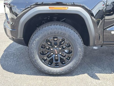 New 2026 GMC Canyon Elevation RWD image 20
