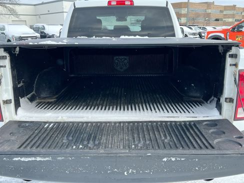Used 2013 RAM 1500 Express image 32