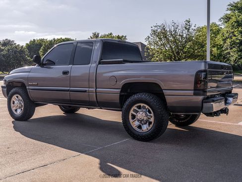 Used 2002 Dodge Ram 2500 Truck 2WD Quad Cab image 6