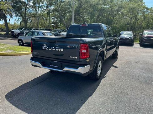 Used 2025 RAM 1500 Big Horn AWD/4WD image 9